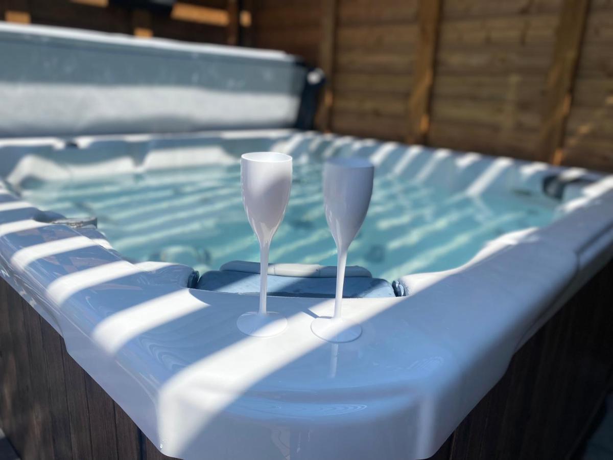 Mini Love Room Jacuzzi Privatif Urimenil Dış mekan fotoğraf