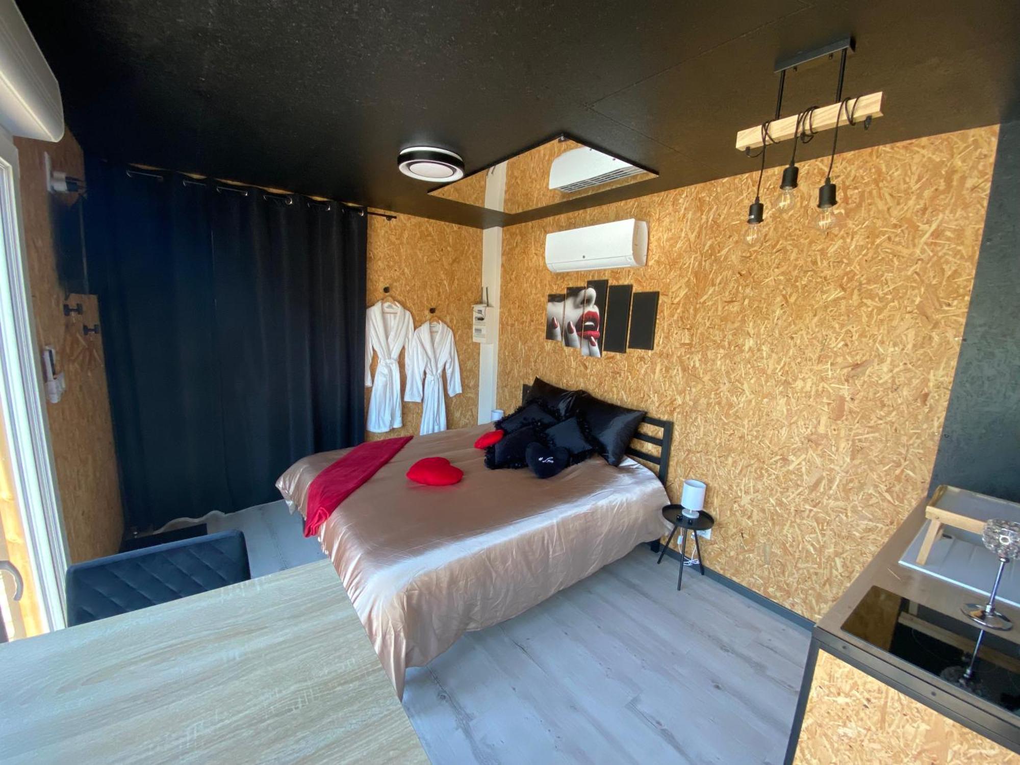 Mini Love Room Jacuzzi Privatif Urimenil Dış mekan fotoğraf